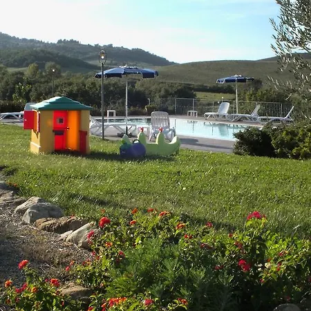 Il Noce Hébergement de vacances *
